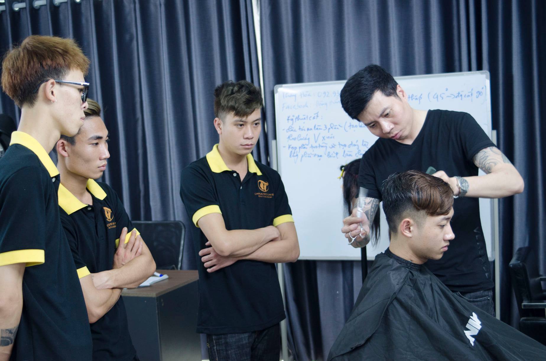 Dạy nghề cắt tóc ở Hà Nội